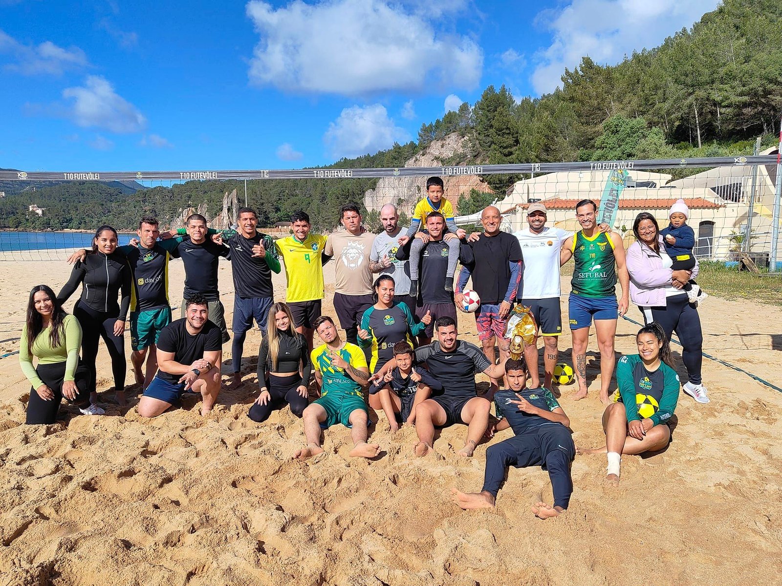 Praia de Albarquel Recebe Segunda Edição do Arrábida Beach T10 Futevôlei